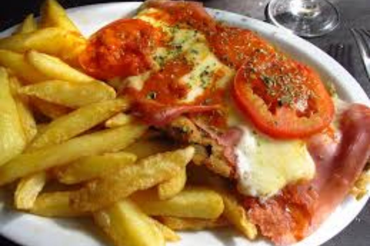 Bife Milanesa à Napolitana